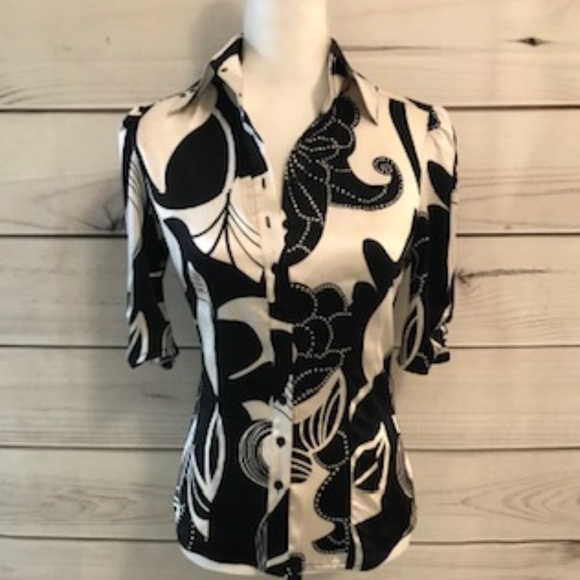 bebe Tops - Bebe Printed Blouse
